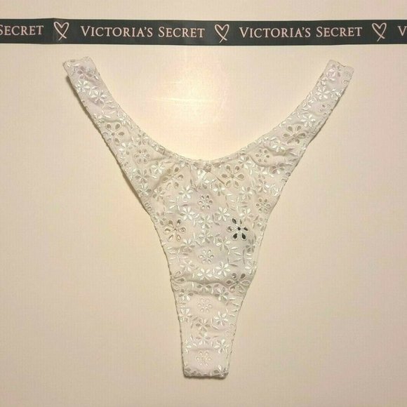 LOVE & LEMONS Sophie Eyelet Lace THONG Panty White - Picture 5 of 9